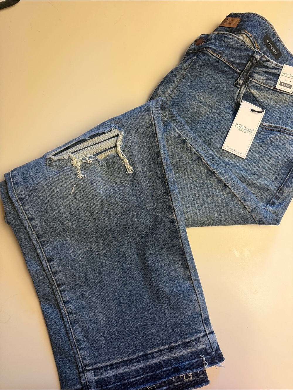 Judy Blue Medium Blue Mid Rise Boyfriend Cut 20